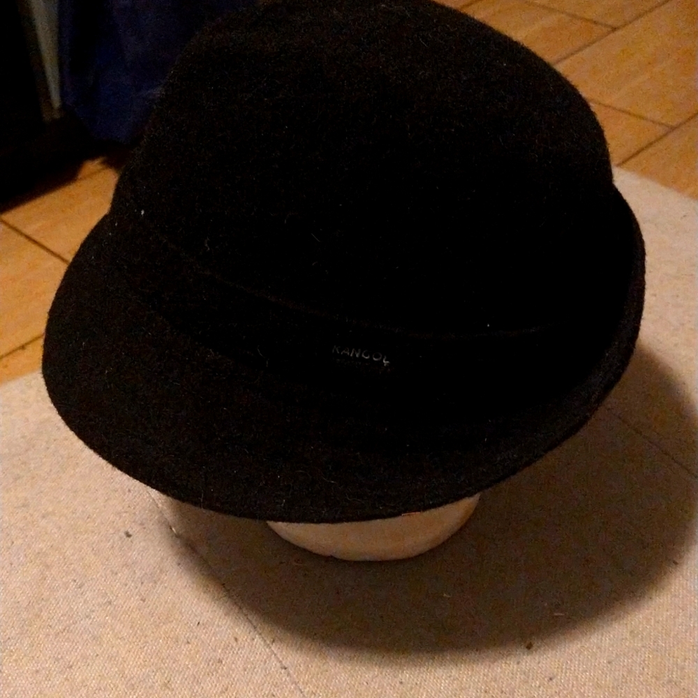 Black Kangol Hat sizeM